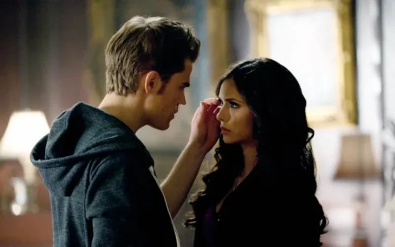 Elenco de The Vampire Diaries se reúne em nova série no Hulu