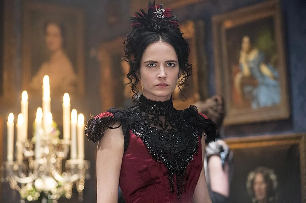 ‘Wandinha’: Eva Green se machuca durante as gravações da 3ª temporada