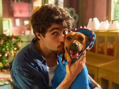 Cachorro Caramelo Brilha em Novo Filme da Netflix: Confira Trailer e Data de Lançamento!