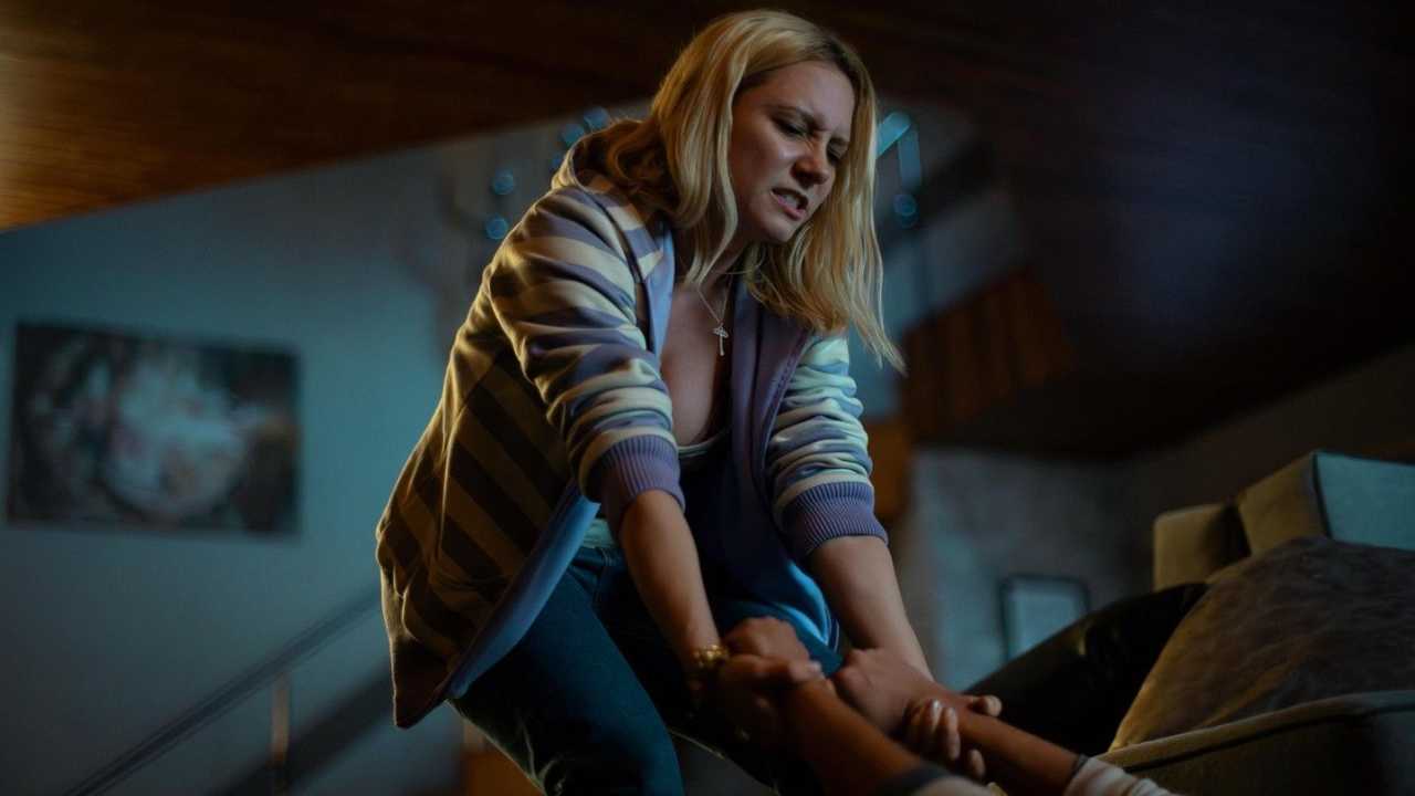 Netflix anuncia estreia e lança trailer do filme sobre o caso Elize Matsunaga