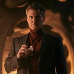 Netflix anuncia nova temporada de Wednesday com atraso e novos mistérios sobrenaturais