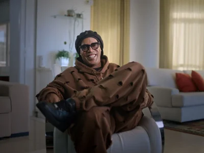 Netflix lança trailer do documentário imperdível sobre Ronaldinho Gaúcho