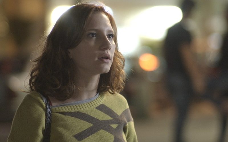 Netflix revela trailer e data de estreia do filme "Elize: Sombras de Uma Mulher" com Lorena Comparato