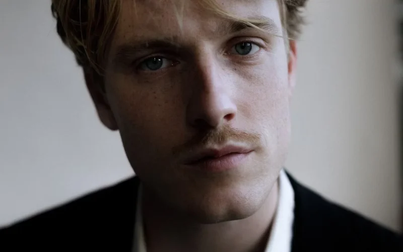 23.000 Vidas é baseado em uma história real? Louis Hofmann protagoniza filme emocionante da Netflix