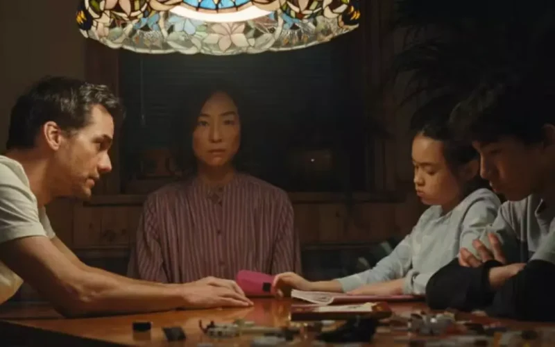 A Última Casa: Trailer oficial do novo filme da Netflix com Wagner Moura e Greta Lee é divulgado