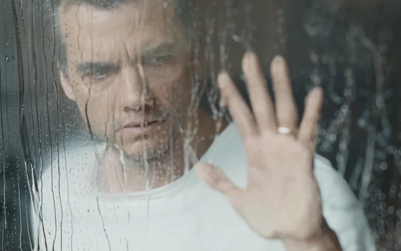 'A Última Casa': filme de Wagner Moura na Netflix ganha data de estreia e divulga novas imagens