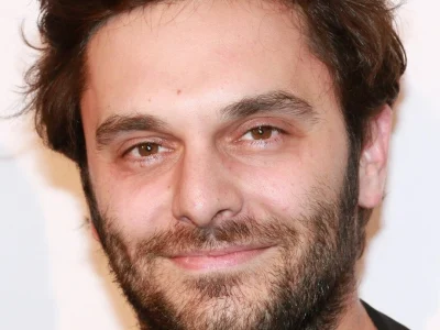 Quem é Pio Marmaï, o ator da série Nero, da Netflix?