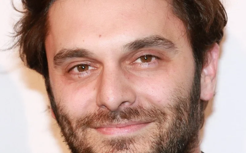 Quem é Pio Marmaï, o ator da série Nero, da Netflix?