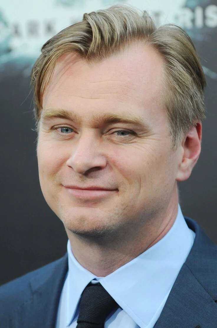 Antes de Bridgerton, Luke Thompson fez sua estreia no cinema em filme de guerra de Christopher Nolan que você talvez não tenha percebido