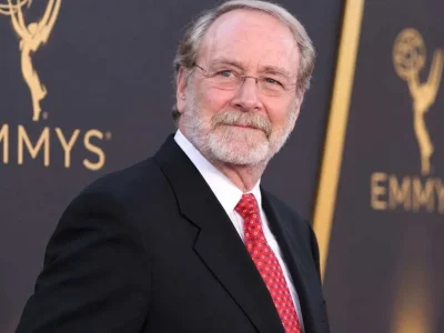 Documentário “Quem É Martin Mull?” Explora a Trajetória Multifacetada do Artista na Netflix