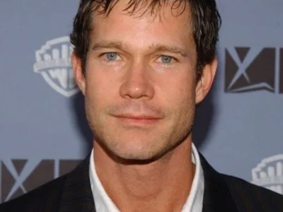 Dylan Walsh é confirmado no elenco da 20ª temporada de Law & Order: SVU