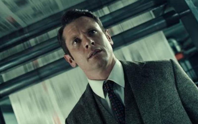 Jack O’Connell, Guy Pearce e Claire Foy estrelam a nova série jornalística “Ink” da Netflix