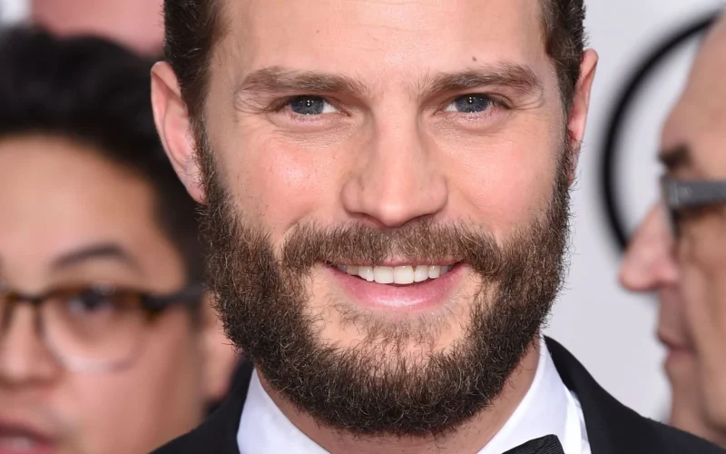 Jamie Dornan se junta a Zoë Kravitz e Adèle Exarchopoulos em filme da Apple Studios