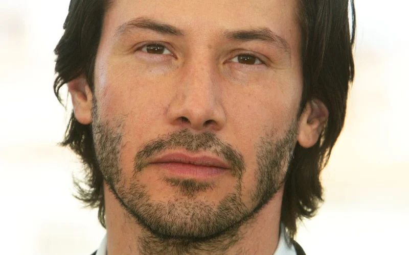 Keanu Reeves protagoniza "Kill Current": novo thriller baseado em livro de Oliver Lowe