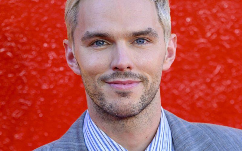 Nicholas Hoult se junta ao elenco da série ‘Harry Potter’ como Gilderoy Lockhart