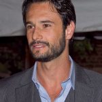 Rodrigo Santoro se junta ao elenco de nova série de ficção científica da Netflix