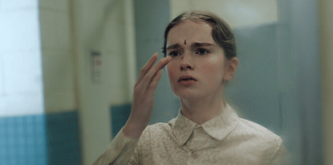 "Carrie, A Estranha": Mike Flanagan sugere trilogia para a série do Prime Video
