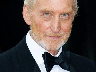 Charles Dance se junta ao elenco de Batman: Parte 2 com Robert Pattinson
