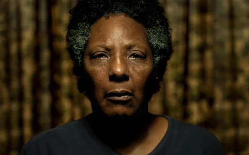 Netflix apresenta trailer de 'Vicentina Pede Desculpas', novo filme de Gabriel Martins