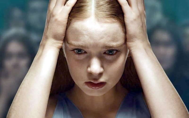 Prime Video confirma 2ª temporada de Carrie, a Estranha com planos para trilogia