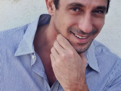 Tuca Andrada será o marido de Carla em Resposta ao Tempo, nova série no Globoplay