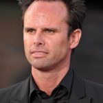 Walton Goggins se junta ao elenco de Miami Vice, longa inspirado na série clássica