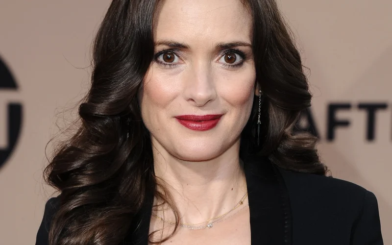 Winona Ryder se junta ao elenco de "Wandinha" na 3ª temporada, ao lado de Eva Green