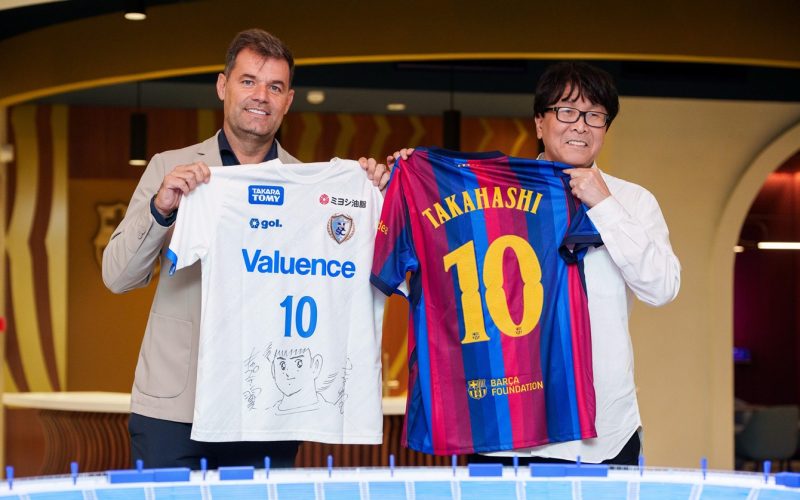 Yoichi Takahashi, criador de 'SuperCampeões', faz visita especial ao Barcelona